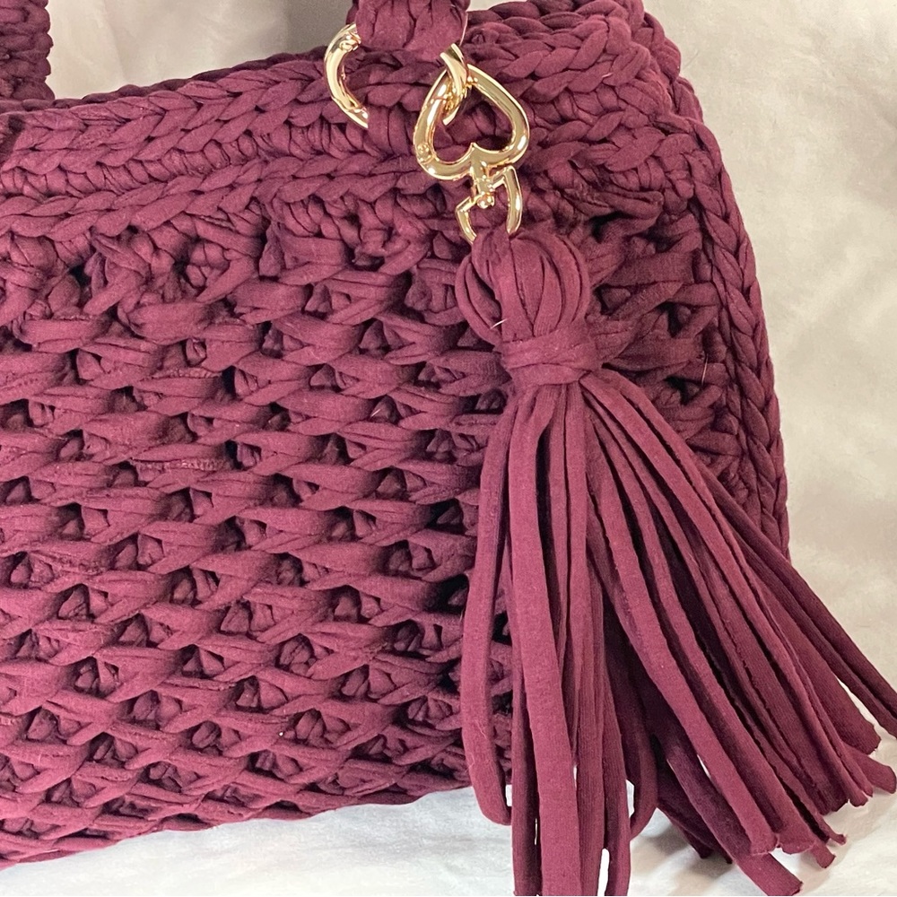 Handmade honeycomb pattern handbag - Picture 6 of 11